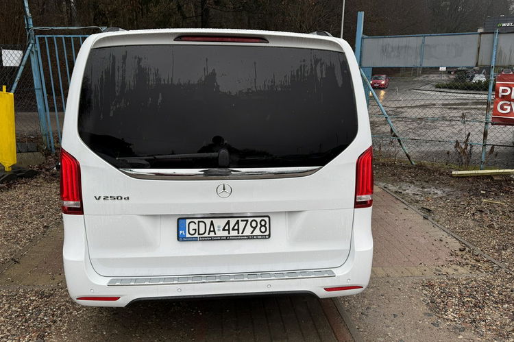 Mercedes V 250 Polski salon 1 wl serwis bezwypadkowy f-kt VAT 23% śliczny 1.r.gwaran zdjęcie 6