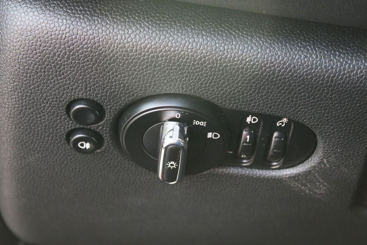 MINI cooper D Czerwony-F-marża-gwarancja-2017-diesel-bezkluczykowy zdjęcie 16