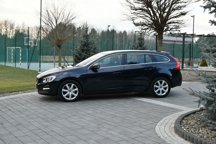 Volvo V60 D3 2.0 150KM Automat 2017r. LED NAVi Skóra Gwarancja BEZWYPADEK zdjęcie 18
