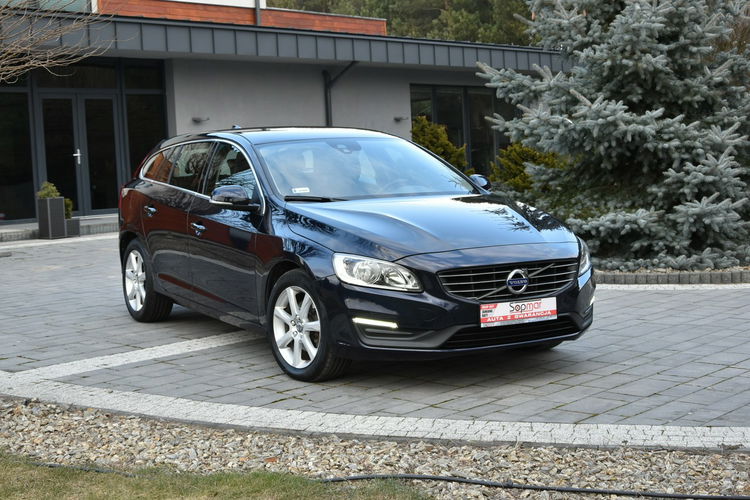 Volvo V60 D3 2.0 150KM Automat 2017r. LED NAVi Skóra Gwarancja BEZWYPADEK zdjęcie 23