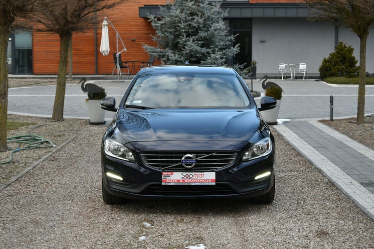 Volvo V60 D3 2.0 150KM Automat 2017r. LED NAVi Skóra Gwarancja BEZWYPADEK zdjęcie 8
