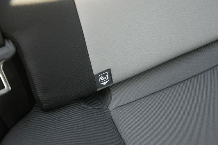 Toyota Yaris 1.5 HYBRID 75KM Automat 2018r. Polski SALON 27tkm Kamera Climatronic zdjęcie 12