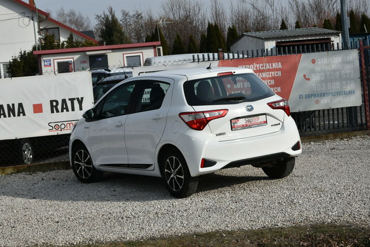 Toyota Yaris 1.5 HYBRID 75KM Automat 2018r. Polski SALON 27tkm Kamera Climatronic zdjęcie 18