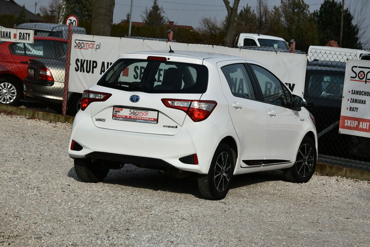 Toyota Yaris 1.5 HYBRID 75KM Automat 2018r. Polski SALON 27tkm Kamera Climatronic zdjęcie 22