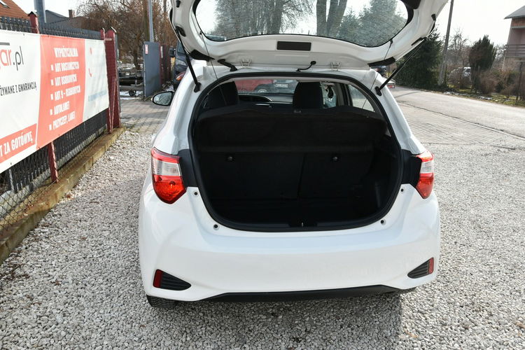 Toyota Yaris 1.5 HYBRID 75KM Automat 2018r. Polski SALON 27tkm Kamera Climatronic zdjęcie 24