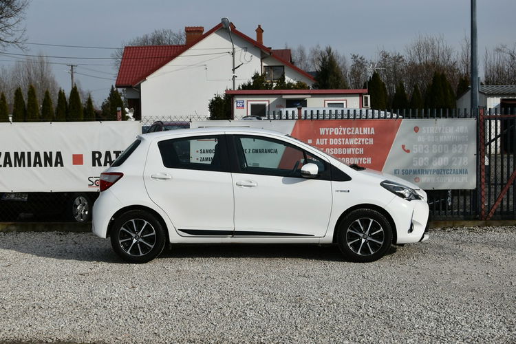Toyota Yaris 1.5 HYBRID 75KM Automat 2018r. Polski SALON 27tkm Kamera Climatronic zdjęcie 6
