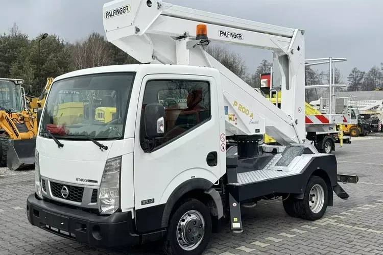 Nissan Cabstar zdjęcie 2