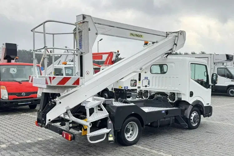 Nissan Cabstar zdjęcie 3
