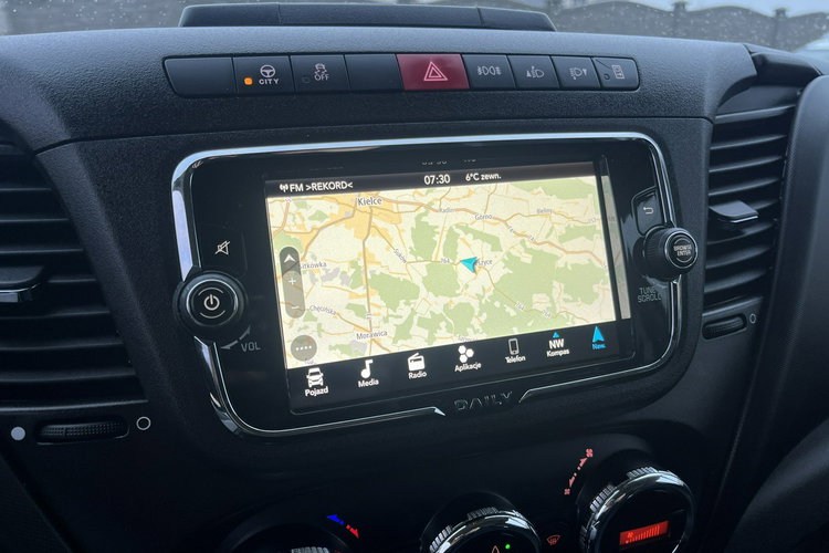 Iveco Daily 35S18 Winda - 750Kg Chłodnia Carrier -29 C/+20 C + (230V) 3.0/180KM zdjęcie 23