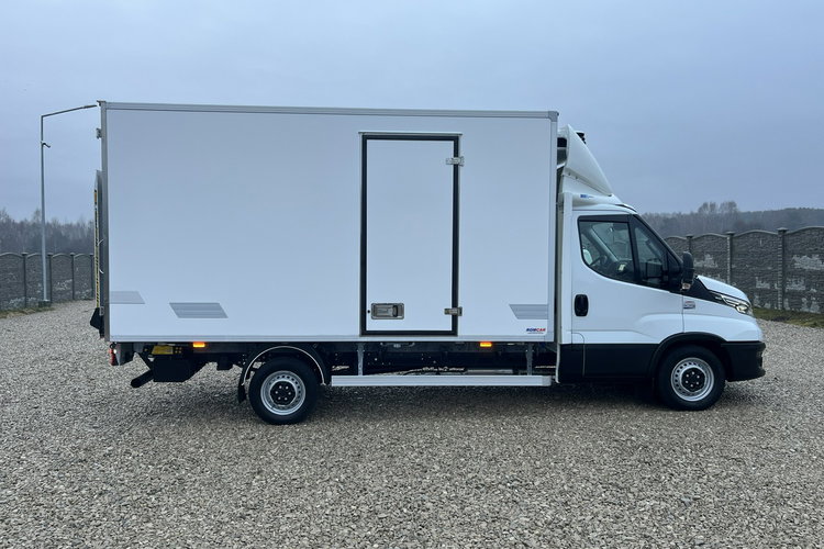 Iveco Daily 35S18 Winda - 750Kg Chłodnia Carrier -29 C/+20 C + (230V) 3.0/180KM zdjęcie 33