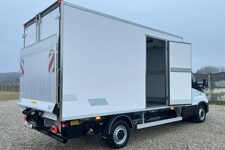 Iveco Daily 35S18 Winda - 750Kg Chłodnia Carrier -29 C/+20 C + (230V) 3.0/180KM zdjęcie 35