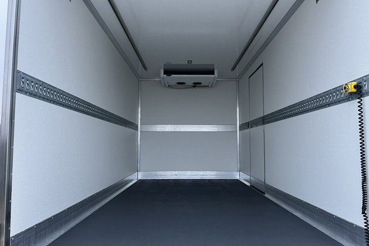 Iveco Daily 35S18 Winda - 750Kg Chłodnia Carrier -29 C/+20 C + (230V) 3.0/180KM zdjęcie 6