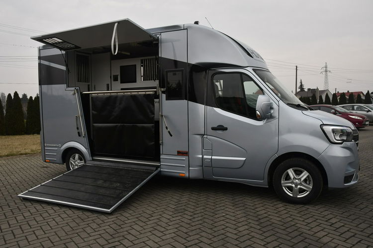 Renault Master Koniowóz 2.3dci Nowa Zabudowa Ogierowa. Kamery na Stanowiska zdjęcie 11