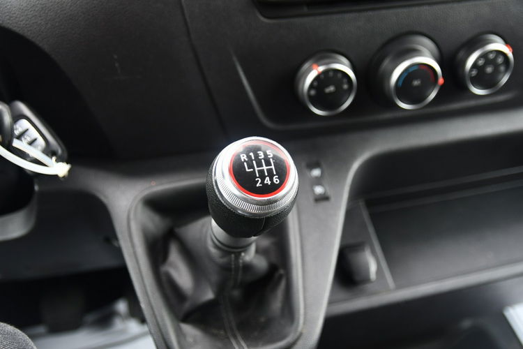 Renault Master Koniowóz 2.3dci Nowa Zabudowa Ogierowa. Kamery na Stanowiska zdjęcie 34