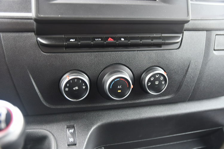 Renault Master Koniowóz 2.3dci Nowa Zabudowa Ogierowa. Kamery na Stanowiska zdjęcie 39