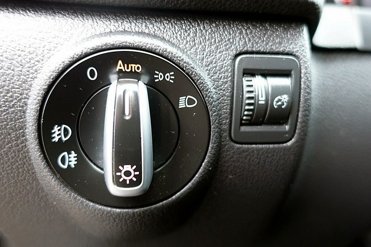 Volkswagen Tiguan SPORT&STYLE 4x4 Skóra+Automat+Xenon GWARANCJA KRAJOWY Bezwypadkowy 4x2 zdjęcie 17