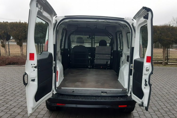 Fiat Doblo zdjęcie 19