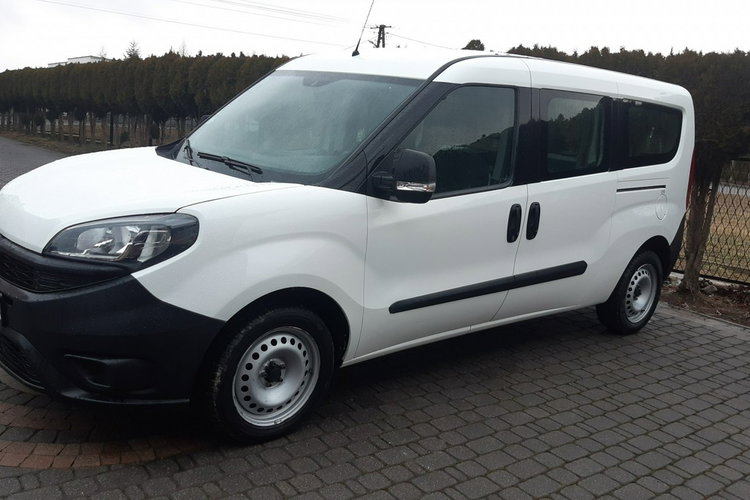 Fiat Doblo zdjęcie 2