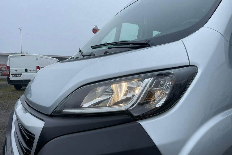 Peugeot Boxer 2.0 130KM 2018 L2H2 Brygadówka 6osobowy Klimatyzacja Tempomat zdjęcie 13