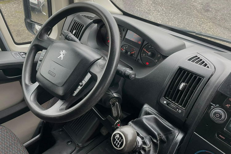 Peugeot Boxer 2.0 130KM 2018 L2H2 Brygadówka 6osobowy Klimatyzacja Tempomat zdjęcie 24