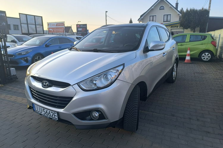 Hyundai ix35 2.0 CRDi 136KM 4x4 Klimatronic Navi Skóra Kamera zdjęcie 28