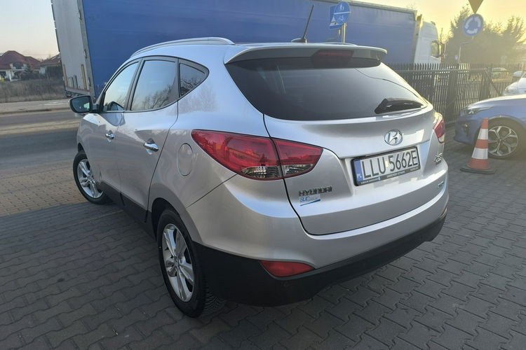 Hyundai ix35 2.0 CRDi 136KM 4x4 Klimatronic Navi Skóra Kamera zdjęcie 5