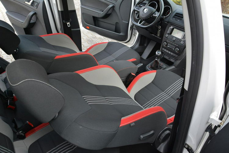 Yeti Monte Carlo Bi-xenon Park Assist 2XPark Ledy 4x4 Navi Kamera ASO SKODA zdjęcie 18