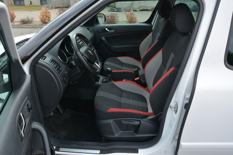 Yeti Monte Carlo Bi-xenon Park Assist 2XPark Ledy 4x4 Navi Kamera ASO SKODA zdjęcie 21