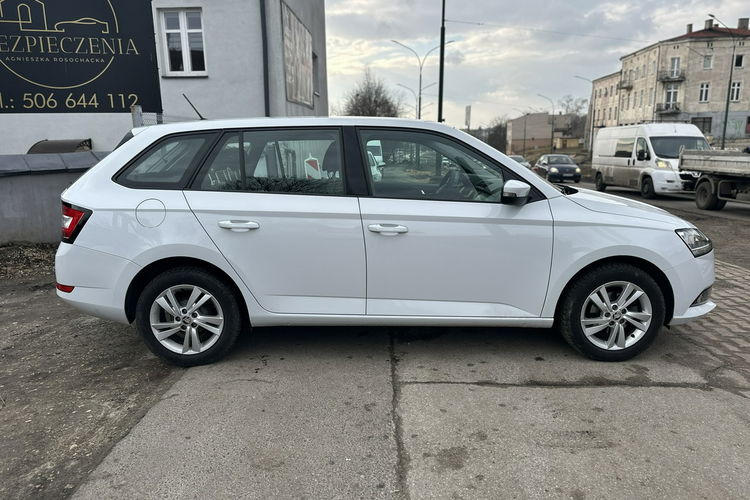 Skoda Fabia Salon Polska Poleasingowy I właściciel Serwis ASO VAT 23% Bezwypadkowy zdjęcie 4