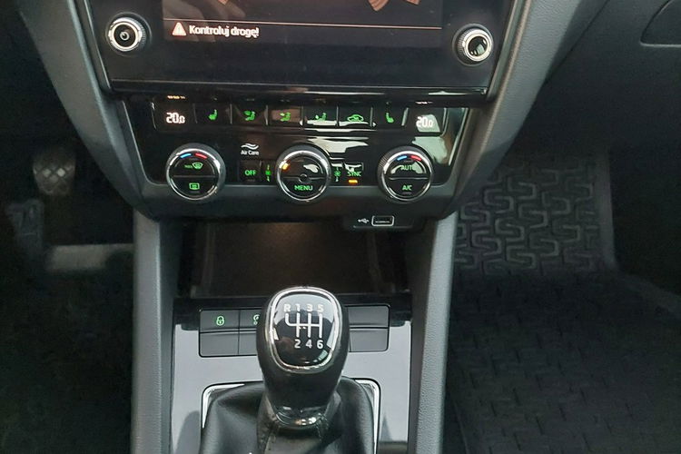 Skoda Octavia Polski salon, bezwypadkowy, 1.8 180PS, STYLE, Full LED. zdjęcie 10