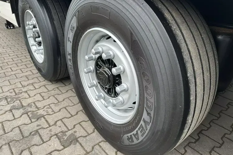 Krone STANDARD / FIRANKA / XL / MAŁY PRZEBIEG / STAN BARDZO DOBRY zdjęcie 8