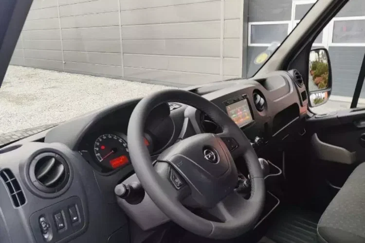 Opel Movano zdjęcie 13