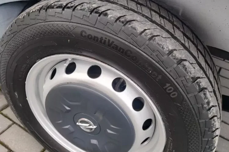 Opel Movano zdjęcie 24