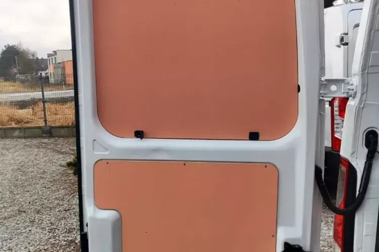 Opel Movano zdjęcie 24