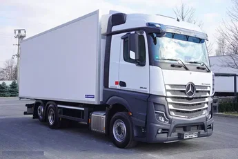 Mercedes Actros L 2545 / NOWA Chłodnia Lamberet / 2023 / 140 tys. km
