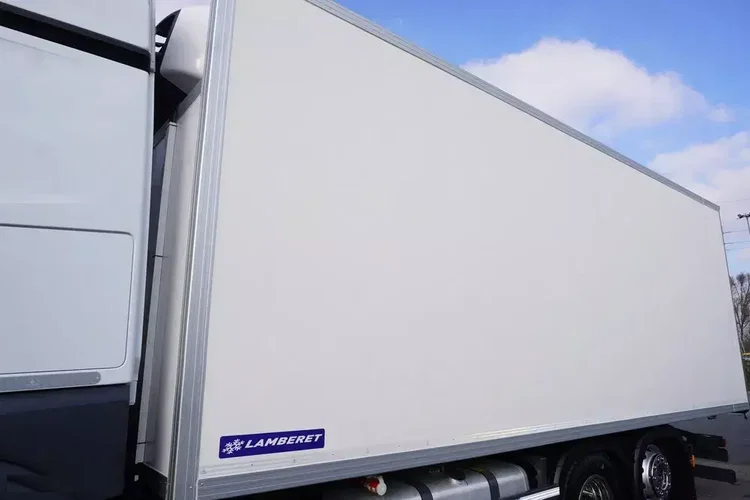 Mercedes Actros L 2545 / NOWA Chłodnia Lamberet / 2023 / 140 tys. km zdjęcie 11