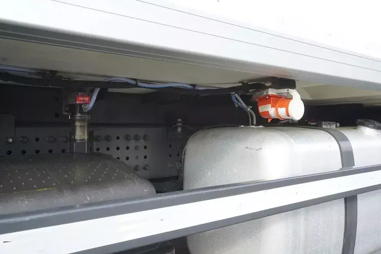 Mercedes Actros L 2545 / NOWA Chłodnia Lamberet / 2023 / 140 tys. km zdjęcie 12