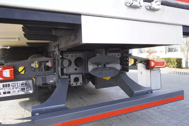 Mercedes Actros L 2545 / NOWA Chłodnia Lamberet / 2023 / 140 tys. km zdjęcie 13