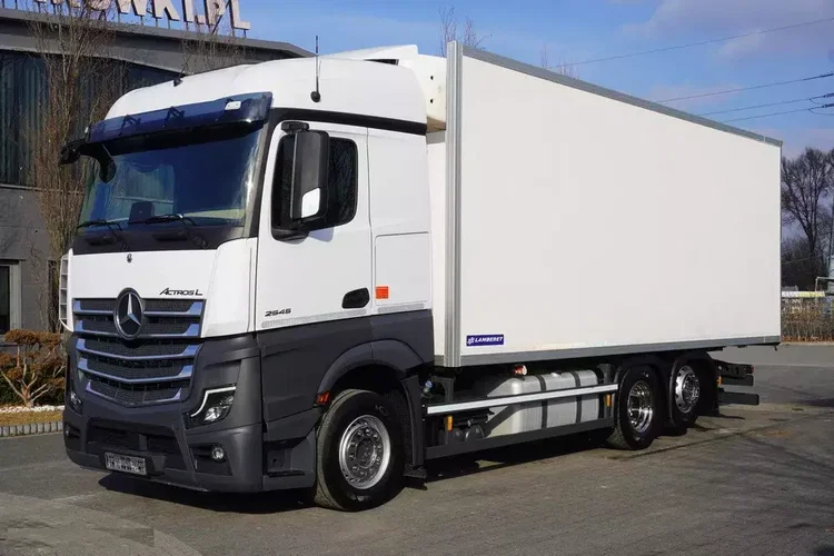 Mercedes Actros L 2545 / NOWA Chłodnia Lamberet / 2023 / 140 tys. km zdjęcie 8