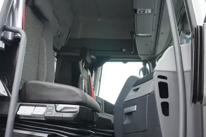 MAN T 520 / ACC / EURO 6 / SSC / MEGA BDF / 7.82 M zdjęcie 8