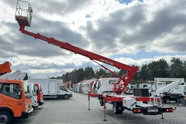Nissan Cabstar zdjęcie 41