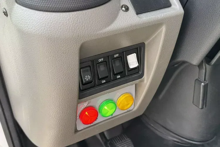 Nissan Cabstar zdjęcie 45