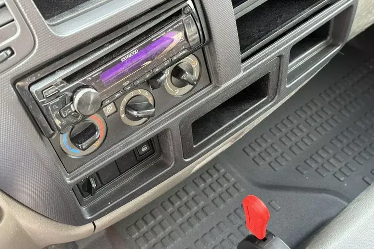 Nissan Cabstar zdjęcie 46