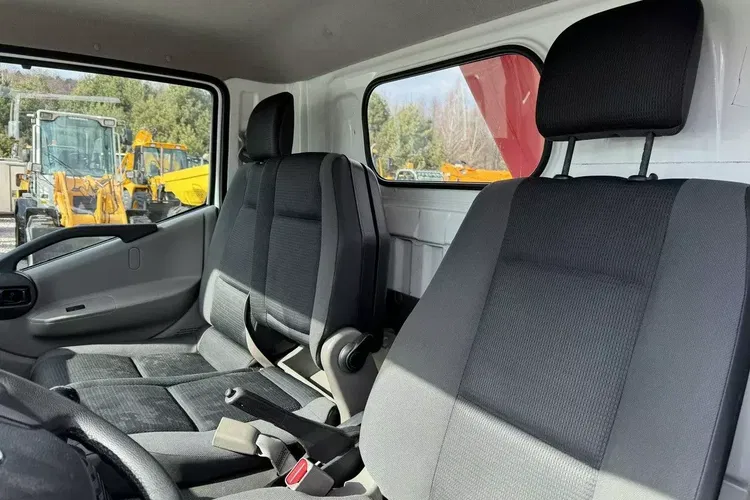 Nissan Cabstar zdjęcie 47