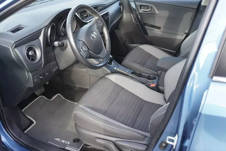 Toyota auris zdjęcie 32