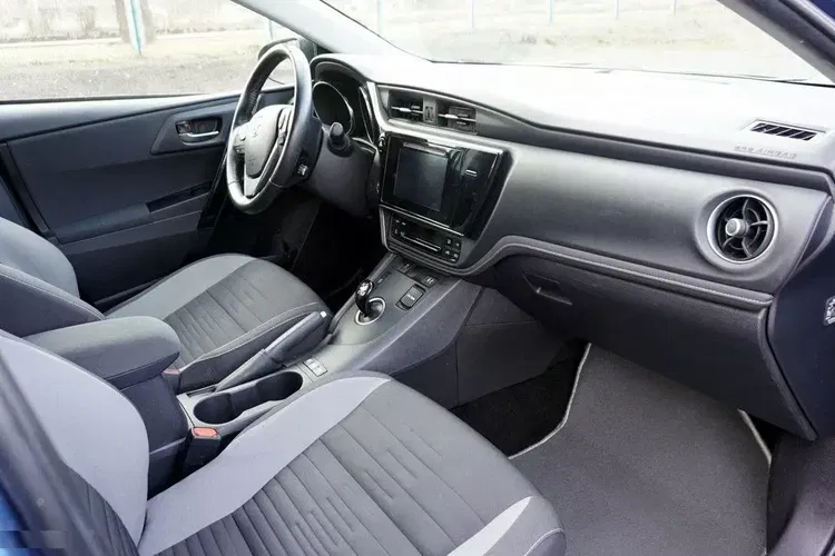 Toyota auris zdjęcie 30