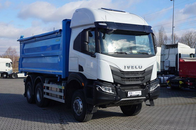 Iveco AD zdjęcie 2