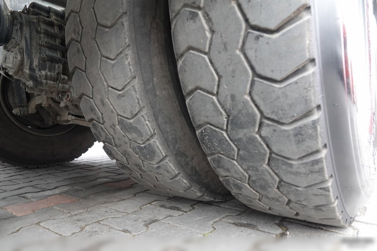 Scania / P 410 / 8X4 / BETONOMIESZARKA / GRUSZKA SCHWING STETTER / 9 m3 / EURO 6 zdjęcie 27