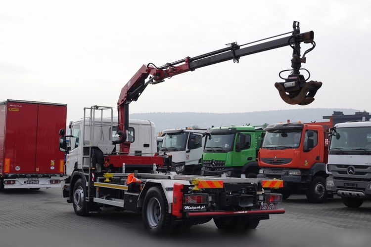 Scania P 320 / 4X2 / WYWROTKA BDF + HDS HMF 635 / STERIWANIE RADIOWE / CHWYTAK / EURO 6 / BDF + KIPPER + HDS  zdjęcie 2