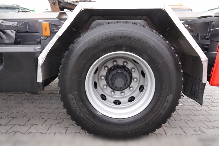 Scania P 320 / 4X2 / WYWROTKA BDF + HDS HMF 635 / STERIWANIE RADIOWE / CHWYTAK / EURO 6 / BDF + KIPPER + HDS  zdjęcie 32